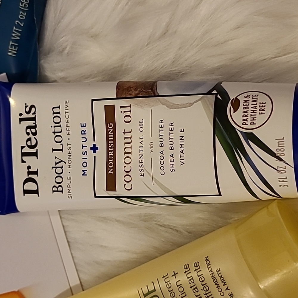 Designer Beauty Bundle - Picture 3 of 6